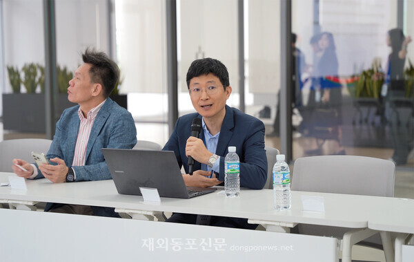 ﻿박홍일 주싱가포르 대한민국대사관 상무관이  ‘제1회 Friends of Korea Day’에서 축사를 하고 있다.