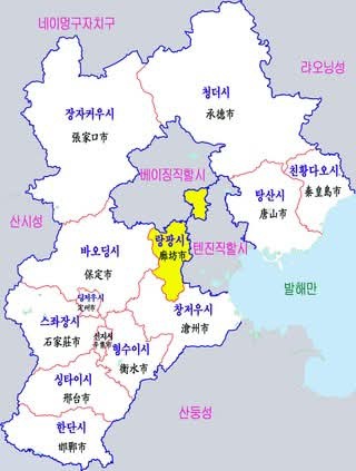 하북성은 면적이 19만km2에 달하며 한반도 전체면적 22만km에 근접한다. 내몽골 적봉시는 하북성 북부와 요령성 서부 경계지대에 위치하며 남한면적에 필적하는 9만km2에 달한다. 청나라때 열하성(熱河城)이었으나 승덕시와 조양시를 각각 하북성과 요령성으로 분리시켰다. 적봉시도 청대에는 소오달맹(昭烏達盟)이었다가 1983년 적봉시(赤峰市)로 개명됐다. 소오달(昭烏達)은 몽골어로 '百柳'를 의미한다. 맹(盟)은 주군(州郡)에 해당하는 청대의 행정구역 단위이다.