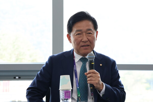 박종범 월드옥타 회장이 '2025 KBEA'의 의미를 설명하고 있다.[황복희 기자]