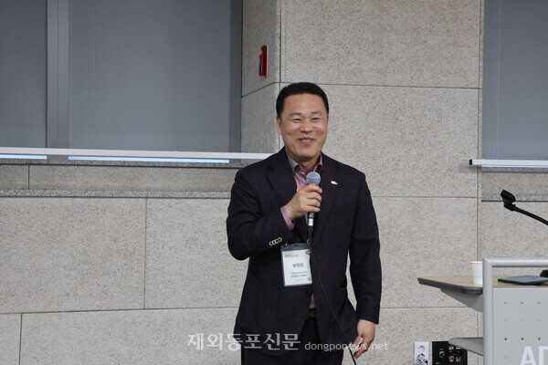 부영운 ㈜트리 대표가 월드옥타 회원들에게 자신의 이야기를 들려주고 있다. 부 대표는 월드옥타 11통상위원회 소속이다.