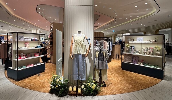 지난 5월 30일 신규 오픈한 신세계백화점 강남점 본관 10층에 위치한 피앳유즈 팝업스토어 매장.[비비안]