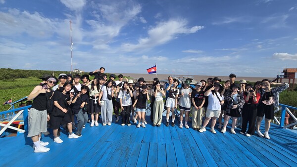 명문 한민고등학교(교장 신병철)가  지난 7월 20일부터 25일까지, 캄보디아에서 뜻깊은 문화탐방&봉사활동을 펼쳤다. 