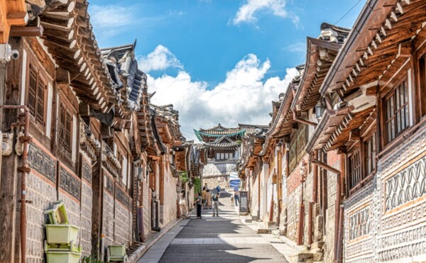 '케데헌' 장면 속 북촌한옥마을 이미지. 