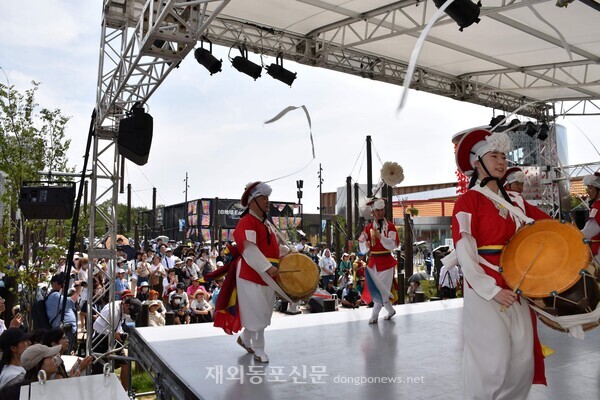 여름철 무더위에도 불구하고 8월 이후 관람객 입장 대기시간이 기존의 평균 1시간에서 최대 2시간으로 길어지는 등 엑스포 현장에서 특히 주목받는 주요 인기관으로 자리매김했다.