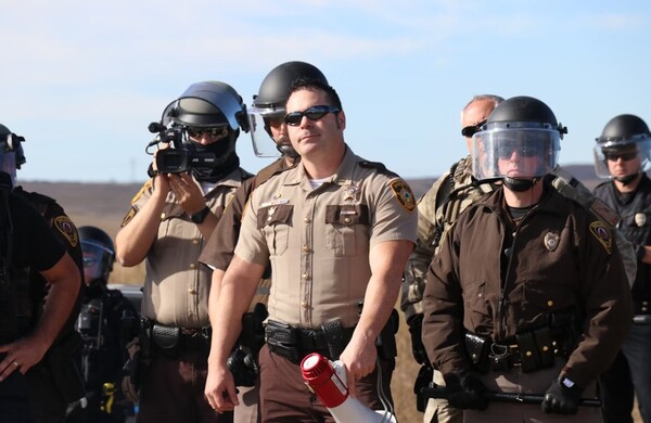 미국 이민국의 단속 요원들. [출처=언스플레시]