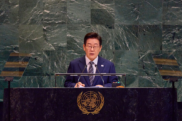 이재명 대통령이 9월23일(현지시간) 미국 뉴욕 유엔본부 총회장에서 기조연설을 하고 있다. [연합뉴스]