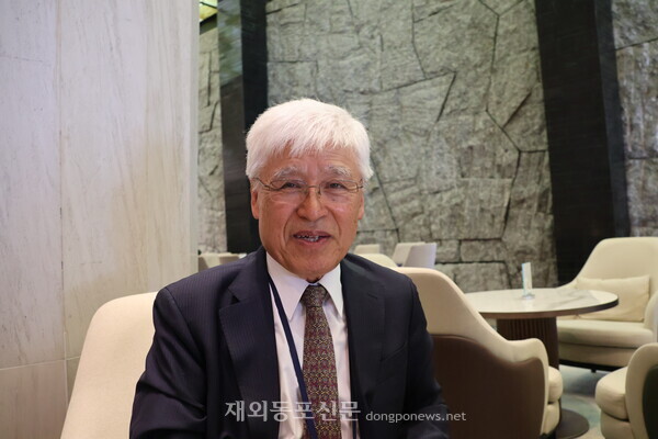 NASA에서 근무한 흔치않은 이력의 김봉전 콜로라도주 한인회장이 지난 10월1일 세계한인회장 대회가 열리고 있는 서울 워커힐호텔에서 본지와 인터뷰를 하는 모습. [황복희 기자]  