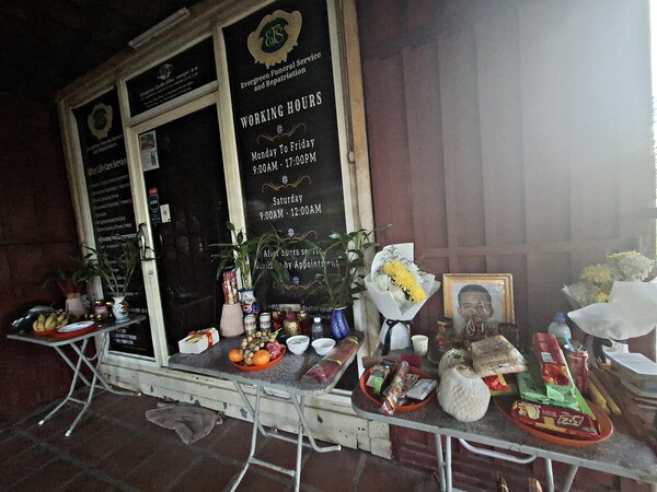 숨진 대학생 박모씨의 시신이 안치된 프놈펜 떡뜰라 사원 내 장례시설의 최근 모습. 지난 2023년 코미디언 서세원씨도 의문사 한 뒤 이곳 냉동시설에 안치되었다가 화장으로 장례를 마무리하였다. [박정연 재외기자]