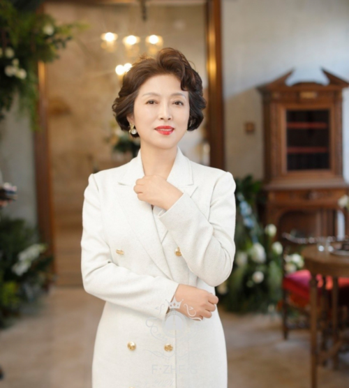 제5대, 6대 중국동포연합중앙회 총회장을 연임하고 있는 김미정 회장