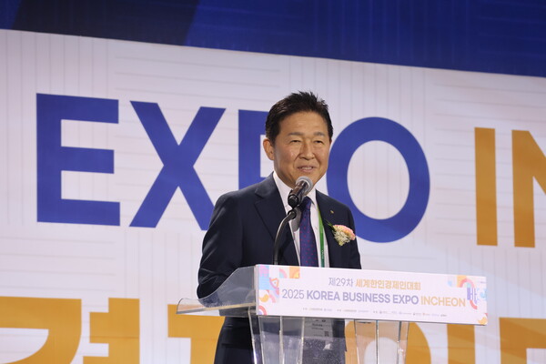 박종범 월드옥타 회장이 개회사를 하고 있다. 