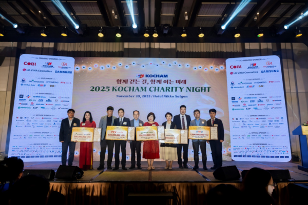 코참연합회는 지난 11월 20일 호치민 닛코 호텔에서, 베트남 진출 한국기업과 베트남 정부·기관 관계자 250여 명이 참석한 가운데, ‘제22회 자선의 밤’ 행사를 개최하고, 총 313억 동 규모의 후원금을 조성했다.