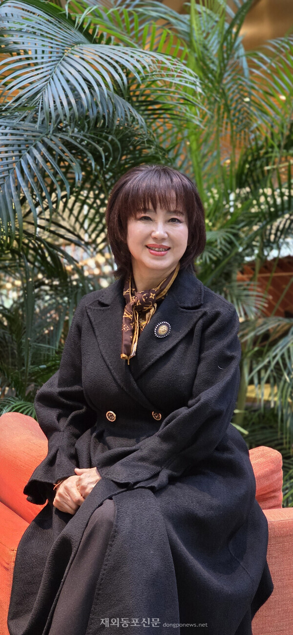 배우에서 미디어 사업가로 변신해 역량을 펼치고 있는 이영화 월드옥타 베이징지회장.    