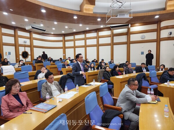 이날 동포정책설명회는 150여명의 동포단체장, 전문가, 참여 동포들이 열띤 질의를 통해 뜨거운 관심을 보였다.