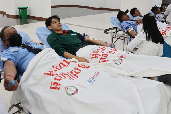 10년 넘게 매년 정기 헌혈행사를 추진해온 CSC 경호경비 회사(대표 전범배) 소속 현지 직원 70여명도 이날 헌헐 행사에 적극 동참해 눈길을 끌었다. [박정연 재외기자]