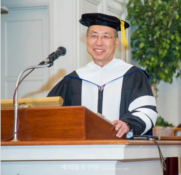 이강원 이사장은 지난 10년간 LA 헤이븐대학교(Haven University) 총장을 맡아 봉사하다 올해 2월 물러났다. [출처=옥타 웹진]  