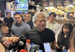 젠슨황 “AI가 모든업무 직접처리 시대”…메모리반도체 수요폭증