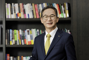 KB금융 차기 회장 인선 본격화...양 회장 연임 여부 '주목' - 뉴스 썸네일 이미지