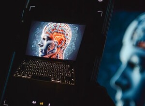 “10년 안에 인류 위협할 수도”…美 뒤흔든 ‘AI 공포’, 기술혁명에 브레이크 거나