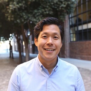 캐나다 중고차 시장 바꾼 한인 댄 박 CEO…피자처럼 자동차 산다