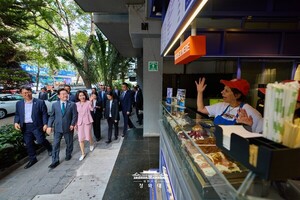 멕시코시티 '작은 서울' 소나 로사에 李대통령 부부 방문